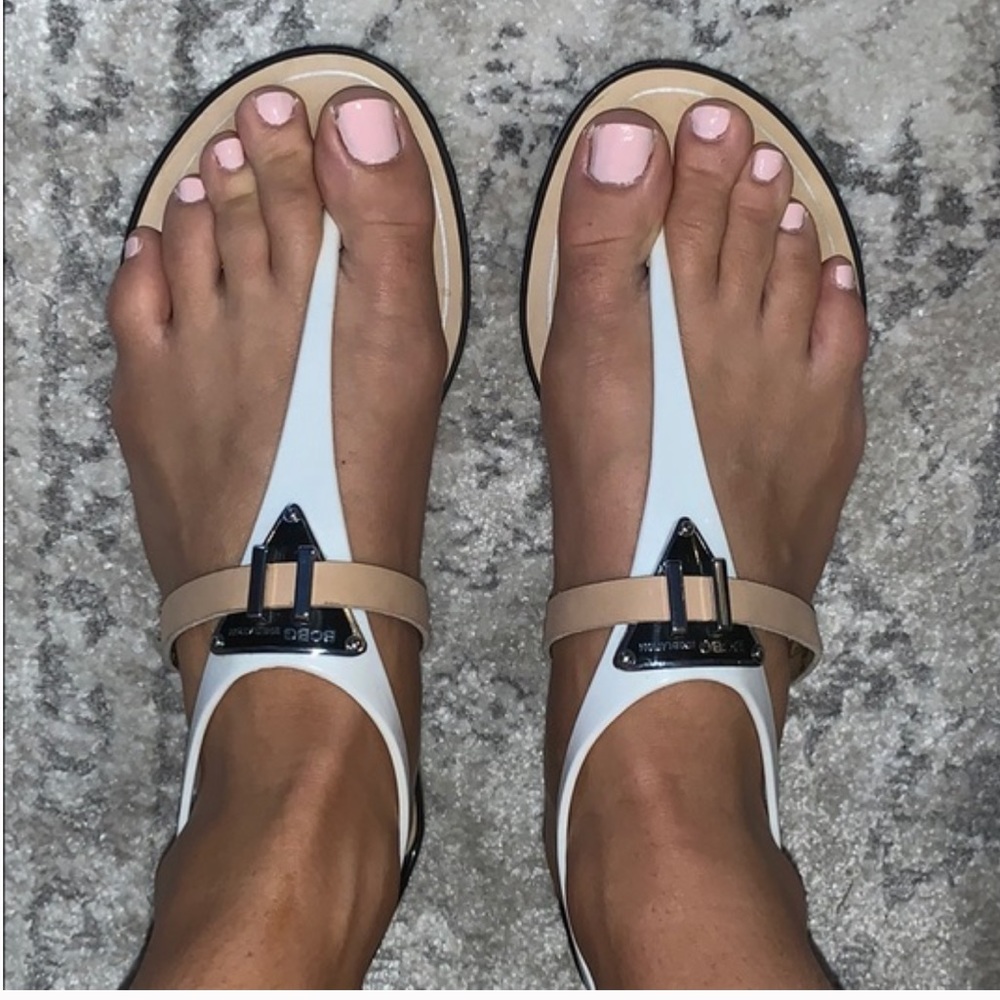 BCBGeneration Flat 0 to 1/2" Women's Sandals & Flip Flops